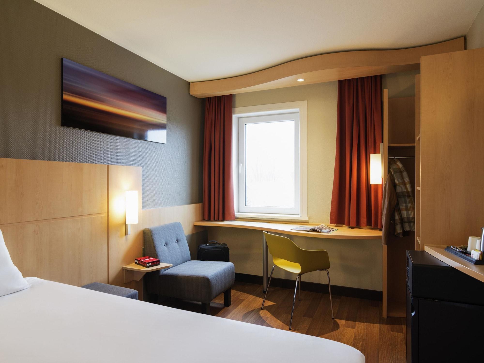 Отель Ibis Rotterdam Влардинген Экстерьер фото